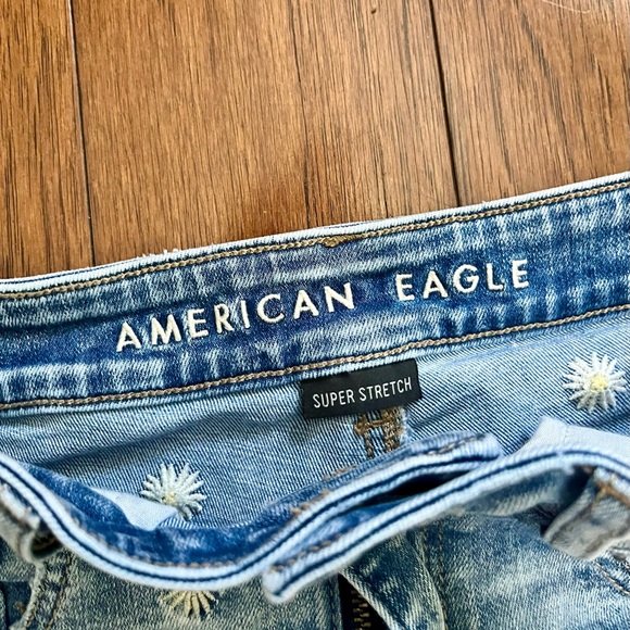 American Eagle Outfitters Shorts | Daisy denim shorts - Picture 3 of 4